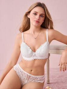 DelicateAllure Underwire, Molded Cup, High Support, Lift & Enhance, Delicate Lace, Mesh Inset, Innocent, Romantic, Elegant, Refined Ladies Bra - White - View 1