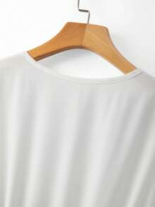 SHEIN Clasi فستان كاجوال للنساء ذو رقبة على شكل حرف V وأكمام قصيرة مع رباط خصر، طباعة هندسية عتيقة، قصة متدرجة على شكل حرف A، مناسب للعطلات - متعدد الألوان - مشاهدة 4