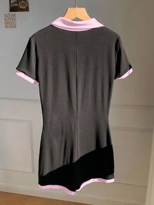 SHEIN EZwear 休闲简约学院风Polo领撞色LA字母印花连体裤，适合初秋穿着，百搭风格，复古性感可爱Y2K椰子女孩波西米亚音乐节氛围，适合秋冬季穿着。 - 彩色 - 查看 2