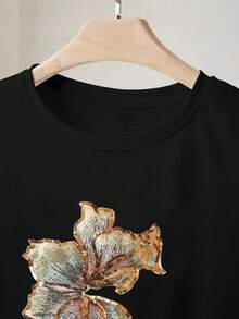 Resyla Women's Standard Size Floral Sequin Round Neck Short Sleeve Casual T-Shirt Raglan Sleeve Golf Pastal Summer - Black - View 5