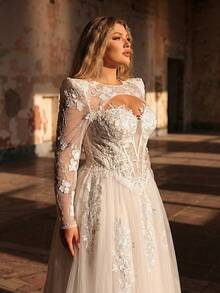 Aureia Váy cưới cỡ lớn, thanh lịch, lãng mạn màu trắng với tay áo 3D bằng vải lưới, ren thêu thủ công, chất liệu satin, dáng chữ A, lưng xuyên thấu gợi cảm, thích hợp cho đám cưới. - trắng - Xem 5