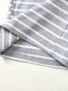 Firerie Kids Firerie Kids 少女休闲条纹宽松裤，适合日常穿着、外出、度假、拍照、公园、露营等各种场合。 - 灰色 - 查看 5