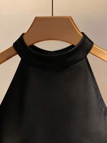 elegante de mujer con cuello halter, cierre lateral con botones y cintura, blusa casual y versátil de cuello alto tipo halter, sin mangas, color rojo, de satén, cuello alto rojo, con detalle de botones, drapeada en rojo, halter rojo, plisad - Negro - Ver 6