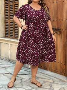 SHEIN CURVE+ 大码女式V领短袖休闲印花连衣裙 - 彩色 - 查看 5