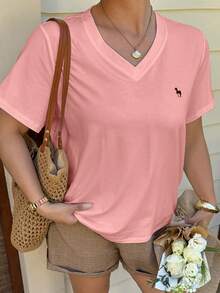 Livesso Curve Camiseta blanca de manga corta holgada con cuello en V y patrón bordado - Rosa - Ver 2