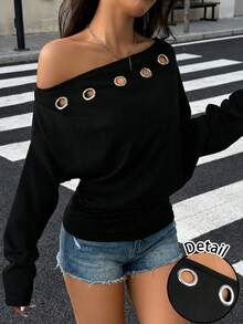 SHEIN EZwear 休闲运动街头风银色金属孔眼装饰做旧黑色轻薄不对称领卫衣，适合早春音乐节穿着 - 彩色 - 查看 1