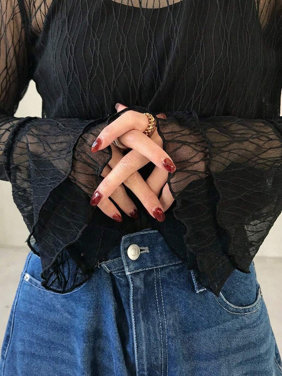 FRIFUL Blusa casual versátil con cuello redondo, manga larga, puños acampanados y textura de malla transparente - Negro - Ver 1