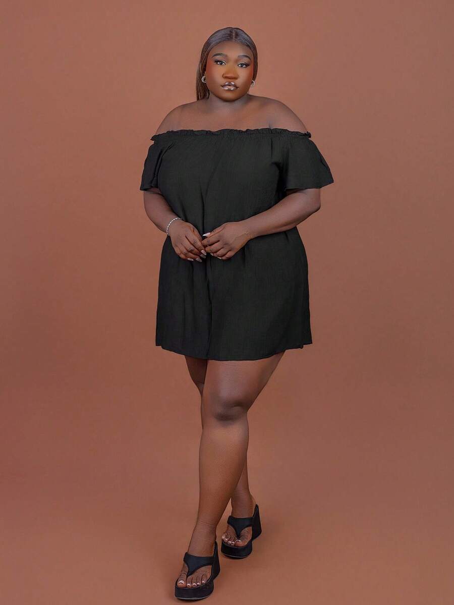 CurvyTilda 大尺碼女款春夏時尚休閒寬鬆涼爽百搭日常單肩露肩黑色短洋裝,優雅早午餐穿搭 - 黑色 - 查看 1