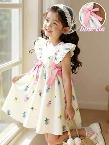 SHEIN Vintaside Kids Đầm thời trang thường ngày mới cho bé gái, họa tiết hoa in kỹ thuật số nhiều màu sắc, trang trí nơ 3D, eo thắt và gấu đầm xếp ly, phù hợp cho bé gái nhỏ. Dễ thương, thoải mái, thanh lịch, phù hợp cho mặc hàng ngày, đi học, đi chơi, nghỉ lễ, dự tiệc. Đầm công chúa, đầm trẻ em, đầm bé gái dự tiệc, đầm nơ cho bé gái, đầm hoa nơ, quần áo trẻ em có nơ, đầm dự tiệc thanh lịch. Trang phục mùa hè. Đầm trẻ em. Đầm cho bé gái. Đầm tay xếp ly. Trang phục mùa hè. Đầm mềm mại. - trắng - Xem 1