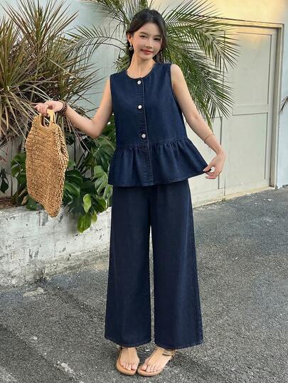 少女圆领荷叶边无袖上衣和牛仔裤套装