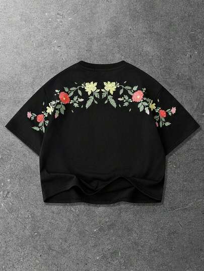 ROMWE MEN Men's Casual Floral Embroidery Pattern Loose T-Shirt