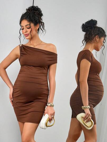 Momance 孕妇纯色露肩褶皱修身时尚连衣裙