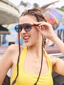 1副男士经典方形双梁简约时尚眼镜，适合派对、休闲、度假、旅行、海滩、日常佩戴 - 黃玳瑁框藍片 - 查看 2