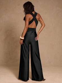 SHEIN Glamour Mono de mujer con escote en V profundo, espalda descubierta y cuello halter de moda y sexy - Negro - Ver 2