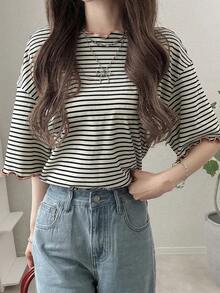 FRIFUL 女士波浪条纹宽松撞色滚边短袖T恤，夏季休闲装 - 米色 - 查看 5