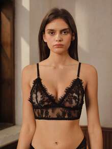 Women's Black Lace Spaghetti-Strap Bra With Built-In Padding, Featuring A Soft And Skin-Friendly Lace Fabric. - Black - View 4