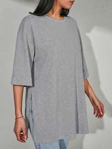 Camiseta de algodón liso con bajo dividido y hombros caídos - Gris Claro - Ver 4