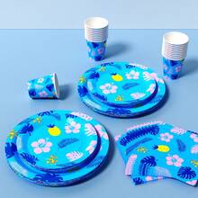 以蓝色背景为主题的夏日岛屿一次性餐盘、餐巾纸和杯子套装，可供8位客人使用。这款一次性派对用品套装（包括餐盘、餐巾纸和杯子）非常适合生日派对、婚礼和家庭野餐。 - 查看 4