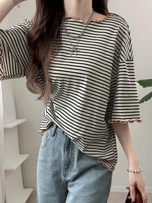 FRIFUL 女士波浪条纹宽松撞色滚边短袖T恤，夏季休闲装 - 米色 - 查看 3