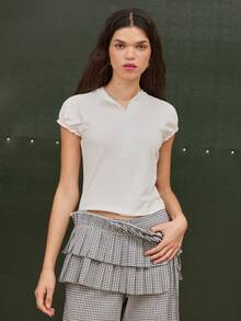 COUREZ Short Puff Sleeve Henley T-Shirt For Women,All White Summer Casual Occasion Button Up Y2K Tops,Cute Spring Festival Concert Outfits - Apricot - View 4