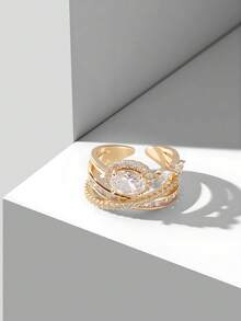 MOTF PREMIUM NHẪN THỂ HIỆN TÍNH CÁCH, MẠ VÀNG 18K, ĐÁ QUÝ TRẮNG NHIỀU LỚP, THIẾT KẾ HÌNH CHỮ THẬP. - Vàng - Xem 2