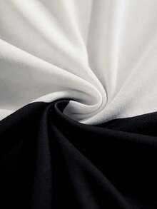 TOM & JERRY X SHEIN Bộ đồ ngủ nam in hình hoạt hình, gồm áo tay ngắn cổ tròn và quần short cạp chun. - Đen và trắng - Xem 7