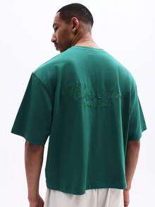 SUMWON Camiseta de manga corta de cuello redondo de ajuste regular con texto bordado en la espalda inspirado en la ciudad, para hombres, Melrose Avenue Los Ángeles - Verde - Ver 6