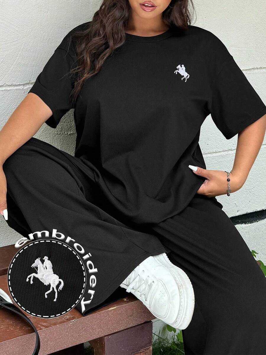 Solflare Bộ đồ 2 món gồm áo thun ngắn tay và quần dài thêu họa tiết cỡ lớn, thích hợp cho mùa xuân/hè. - màu đen - Xem 1