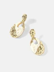 MOTF PREMIUM 金色锤纹图案夸张白色树脂耳环 - 金黃色 - 查看 8