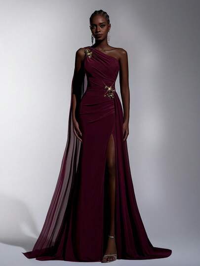 Elitara Elegant Burgundy High-Stretch Mesh Asymmetrical Shoulder Maxi Dress With Extra Long Flared Sleeves, Front Ruched Slimming Design, Metal 3D Floral Decor, Asymmetric Draped Fishtail Hem With High Slit, Minimalist And Graceful, Suitable For Dates, Singles Parties, Weddings, And All Formal Occasions, Formal Evening Gown