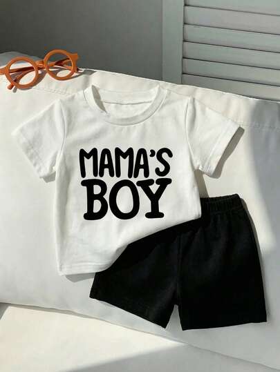 SHEIN 2pcs Infant Toddler Baby Boy "Mama's Boy" Letter Print Elastic Knit White Crew Neck Short Sleeve T-Shirt Paired With Black Elastic Waist Shorts Set, Baby & Toddler Clothing, Classic Black & White, Versatile For Casual, Outdoor, Holiday, Suitable For Summer, 6M-3T Baby Boy Summer Outfit Toddler Boy Clothes Summer Sets Baby Boy Casual Set Summer Wear For Boys