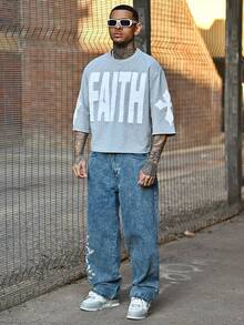 Devon Thys PAVTROS Manfinity Streetrush 男士街头风流行 INS 同款男士微笑火焰刺绣灰色短袖T恤，图案T恤，街头服饰，保暖冬季，圣诞节，男友礼物 - 淺灰色 - 查看 1