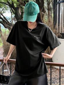 DAZY 女款休閒標語印花T恤，夏季校園風 - 黑色 - 查看 5