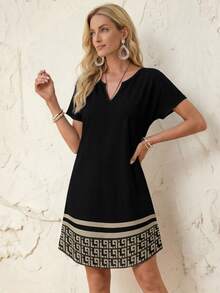 Faunlyn 休闲简约女士碎花V领编织短连衣裙，适合春夏穿着，波西米亚风女装，时尚休闲连衣裙 - 彩色 - 查看 3