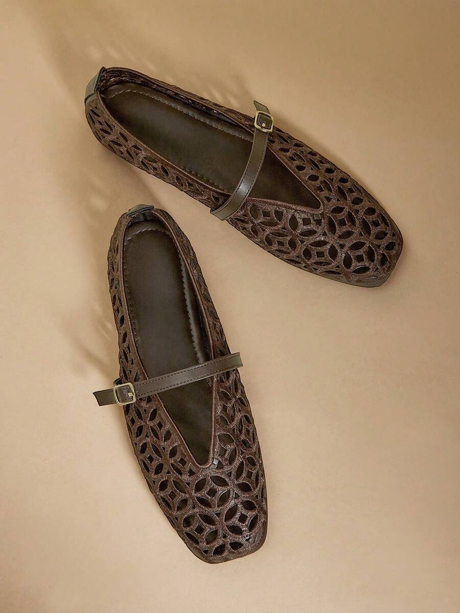 Rosivie Damen Lässig vielseitige Pendler Flache Schuhe mit Hohlstickerei - Kaffee Braun 1 - Übersicht 1