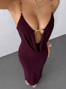 SHEIN PETITE 优雅派对礼服，网纱梅紫色性感露背深V领垂褶长款紧身连衣裙，适合派对、音乐节等场合，女士优雅礼服 - 紫色 - 查看 1