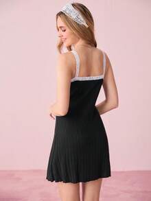 Bonmuse 舒适罗纹针织蕾丝边吊带迷你睡裙 - 黑色 - 查看 2