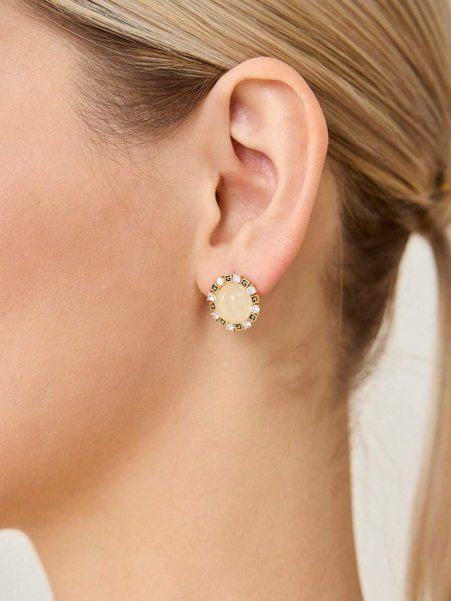 MOTF PREMIUM XIAOXIANG 埃及风金属钻石纽扣仿金珠耳环 - 金色 - 查看 2