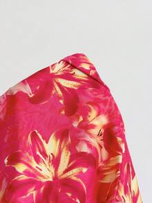 Soleia Áo tank top nữ in hoa, cổ yếm, hở lưng, kiểu dáng thường ngày. - Màu Hồng Tươi - Xem 7
