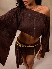 Opulessa 纯色针织蕾丝不对称肩部上衣和迷你裙两件套，适合春夏度假 - 棕色 - 查看 1