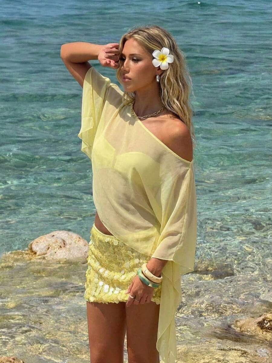 Aloruh Trang phục đi nghỉ mát cho nữ - Áo crop top lưới cổ bất đối xứng và chân váy mini đính sequin (2 món) - Vàng nhạt - Xem 1