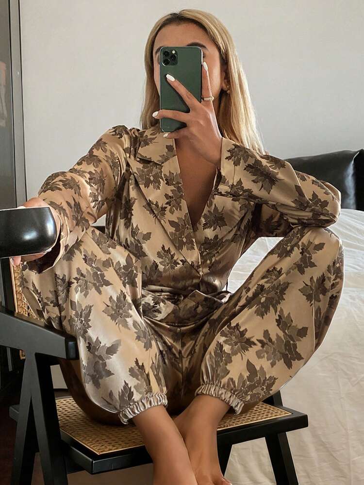 Elegant Floral Print Satin Robe & Waist Belt Pajama Set For Women