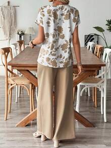 SHEIN LUNE Damen Lässig Blumen Muster Fledermausärmel Top und weite Hose Set, geeignet für Frühling, Sommer, Herbst - Verschiedenfarbig - Übersicht 2