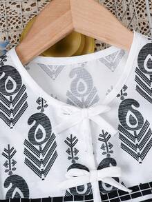 SHEIN 2 Stücke Kleine Mädchen Blümchen V-Ausschnitt Casual Trägerhemd und lange Hose Set - Verschiedenfarbig - Übersicht 7