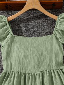 Emery Rose Kids Emery Rose Kids Đầm dệt trơn cổ vuông viền bèo cho bé gái tuổi teen màu be, đầm màu be cho bé gái, đầm màu sâm panh cho bé gái tuổi teen, đầm xếp nếp cho bé gái - Màu xanh Bạc hà - Xem 4