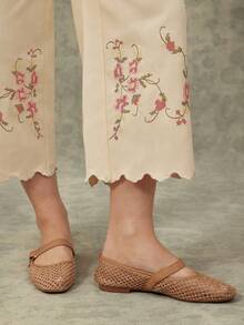 WESTFADE Women's 100 Cotton Pastal Floral Embroidered High-Rise Wide Leg Cropped Pant Scalloped Relaxed Boho Girlisim Western Wear For Autumn Vacation Golf - Apricot - View 2
