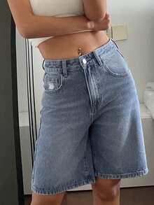 Livesso 女士夏季毛边直筒百慕大短裤，休闲街头风牛仔短裤 - 中等水洗藍 - 查看 5