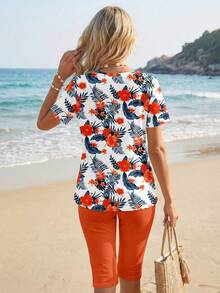 EMERY ROSE 女士花卉叶子印花圆领短袖上衣和短裤两件套，休闲简约风格，适合夏季穿着。橙色七分紧身裤，热带印花衬衫，女士花卉短袖上衣 - 彩色 - 查看 2