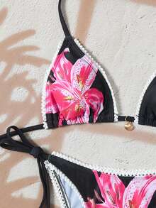 Swim Vcay Set de 2 piezas de bikini con estampado de triángulo y accesorios florales, traje de baño sexy y elegante para vacaciones, playa, fiesta de piscina y Navidad para mujeres - Multicolor - Ver 4