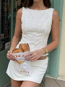 Lumalex Áo không tay dáng rộng, chất liệu vải jacquard họa tiết hoa 3D, kiểu dáng cắt xẻ, phối cổ áo lớn, thích hợp cho mùa xuân/hè. - Màu be - Xem 2